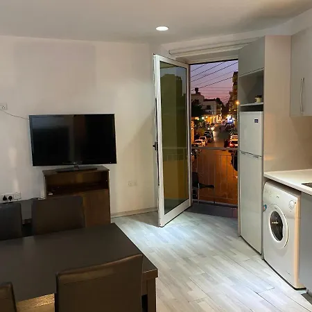 Modern Stylish Flat In The Center Of Old Town Near Beach Limassol